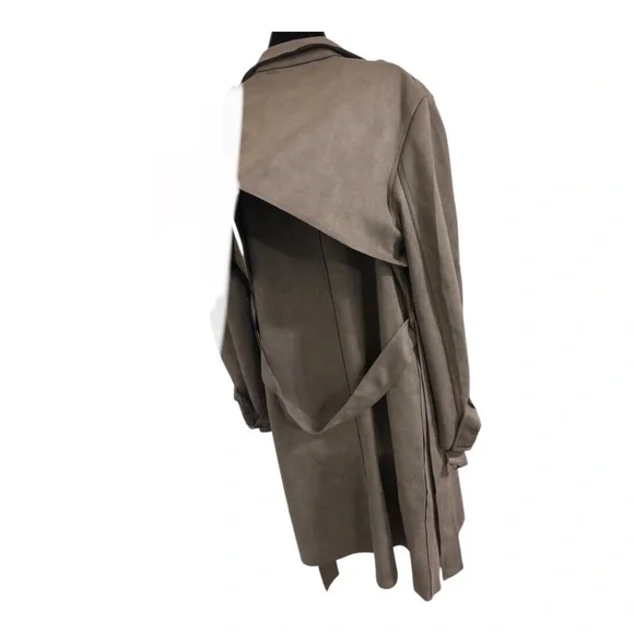 Stunning‎ gray faux suede belted trench coat size XL new